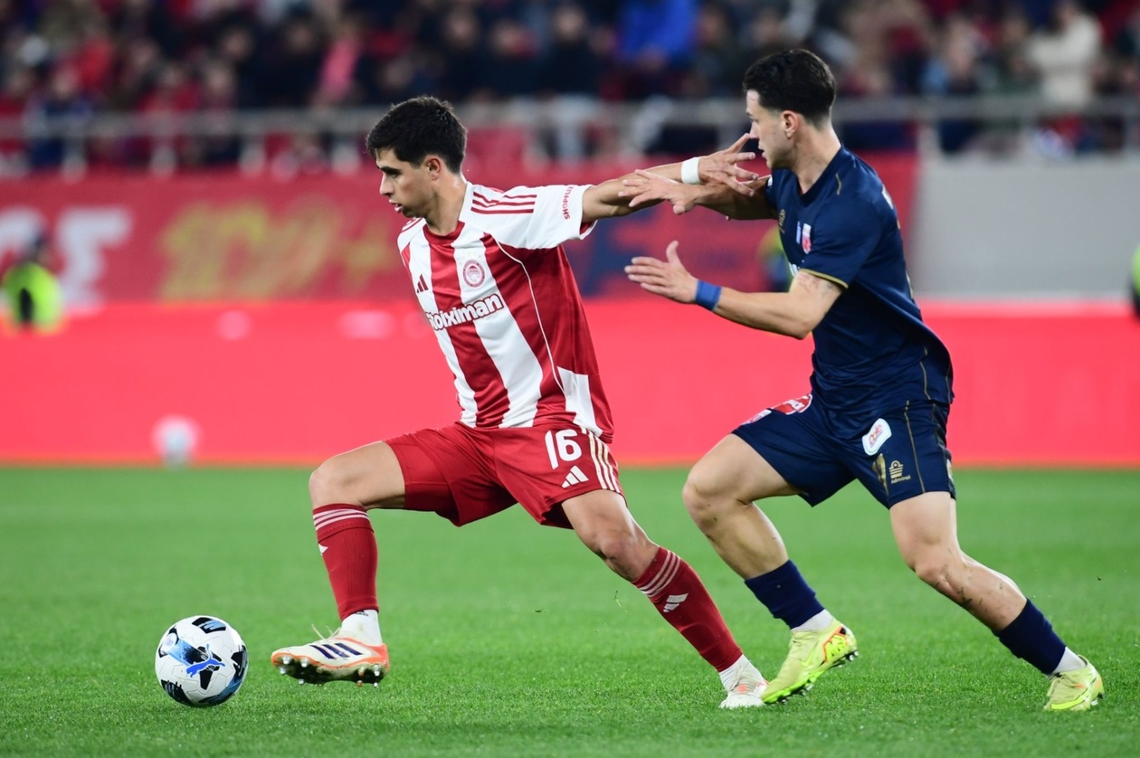 Ολυμπιακός: Νίκησε τον Βόλο 1-0 και «πετάει» για το Άμστερνταμ