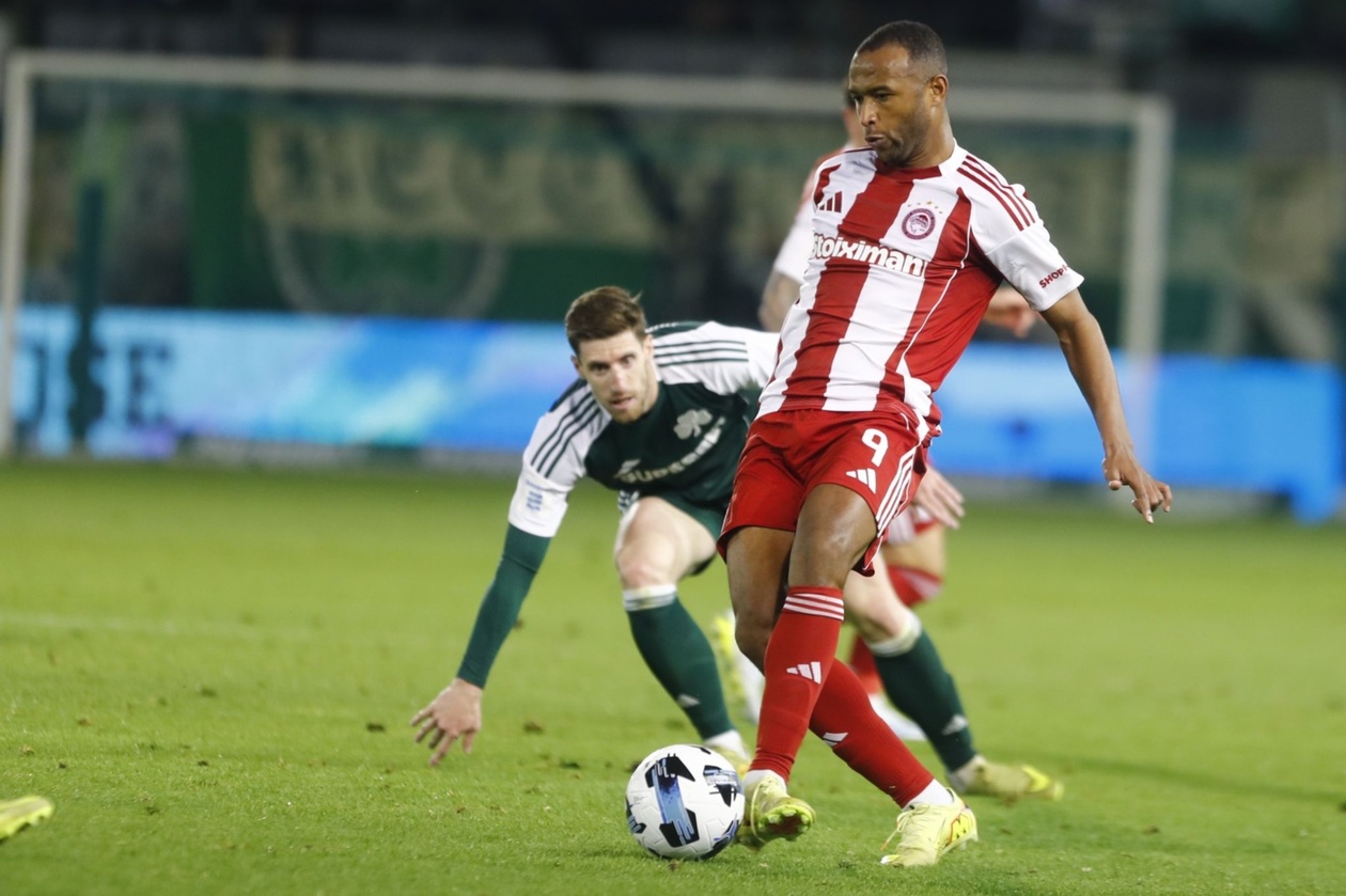 Παναθηναϊκός – Ολυμπιακός 0-2: «Ερυθρόλευκη» κυριαρχία στη Λεωφόρο και άλμα για τον τίτλο