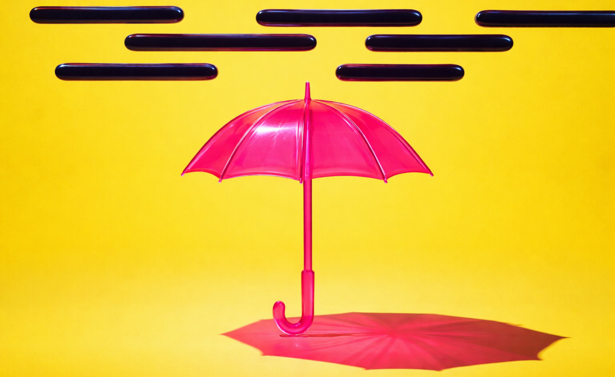 Γιατί η οικογένεια προσαρμόζεται στον «δύσκολο» άνθρωπο: Η παγίδα της εξάντλησης που βαφτίζουμε αγάπη