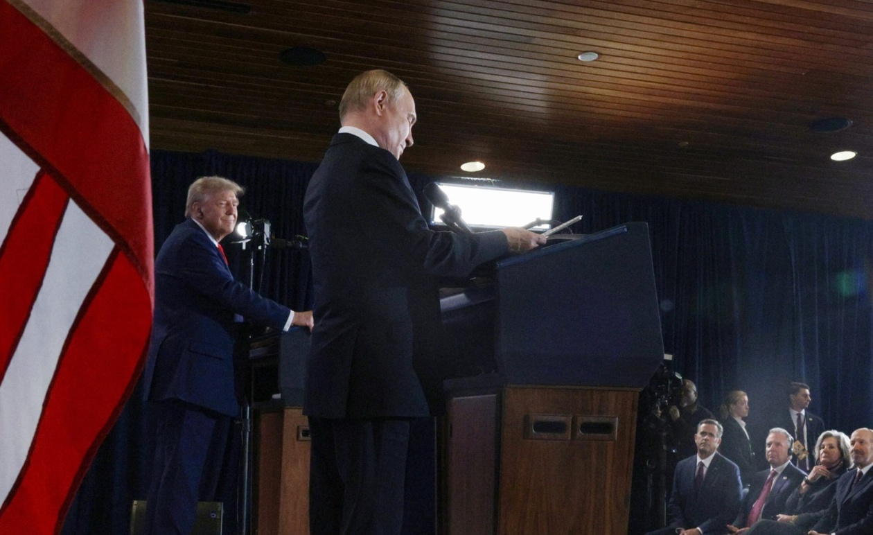 Οι σύμμαχοι της Ουκρανίας σπεύδουν να ενισχύσουν τον Ζελένσκι εν όψει των συνομιλιών Τραμπ-Πούτιν