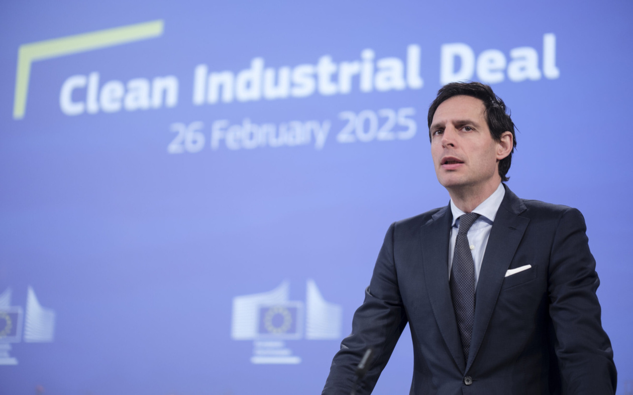 Η Ευρώπη αντιπαλεύει την άνοδο της ακροδεξιάς με κοινωνικά και αμυντικά εργαλεία