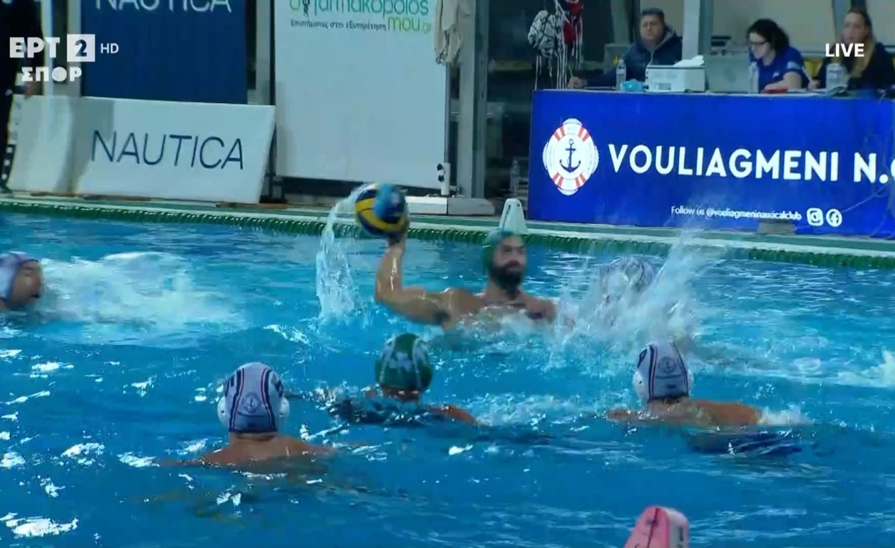 Ο Παπασηφάκης φέρνει το σκορ στο 2-3 στον αγώνα Βουλιαγμένης και Παναθηναϊκού