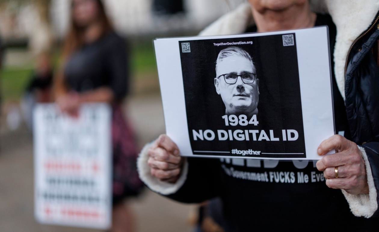 Το ψηφιακό σχέδιο ταυτότητας του Στάρμερ διχάζει το εργατικό κόμμα